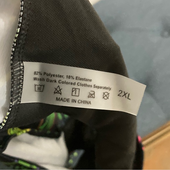 Graphic Bikini Set - Picture 5 of 5